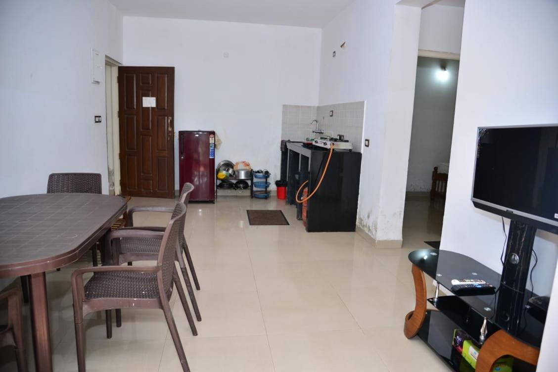 Cliff Heaven 2 Bhk Ac Apartment Orlim Eksteriør bilde
